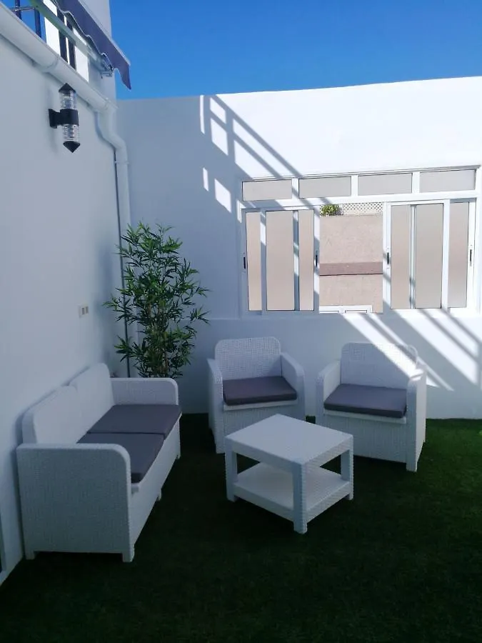 Spacious Apartment In Las Palmas De Gran Canaria 140 M² Parking Included